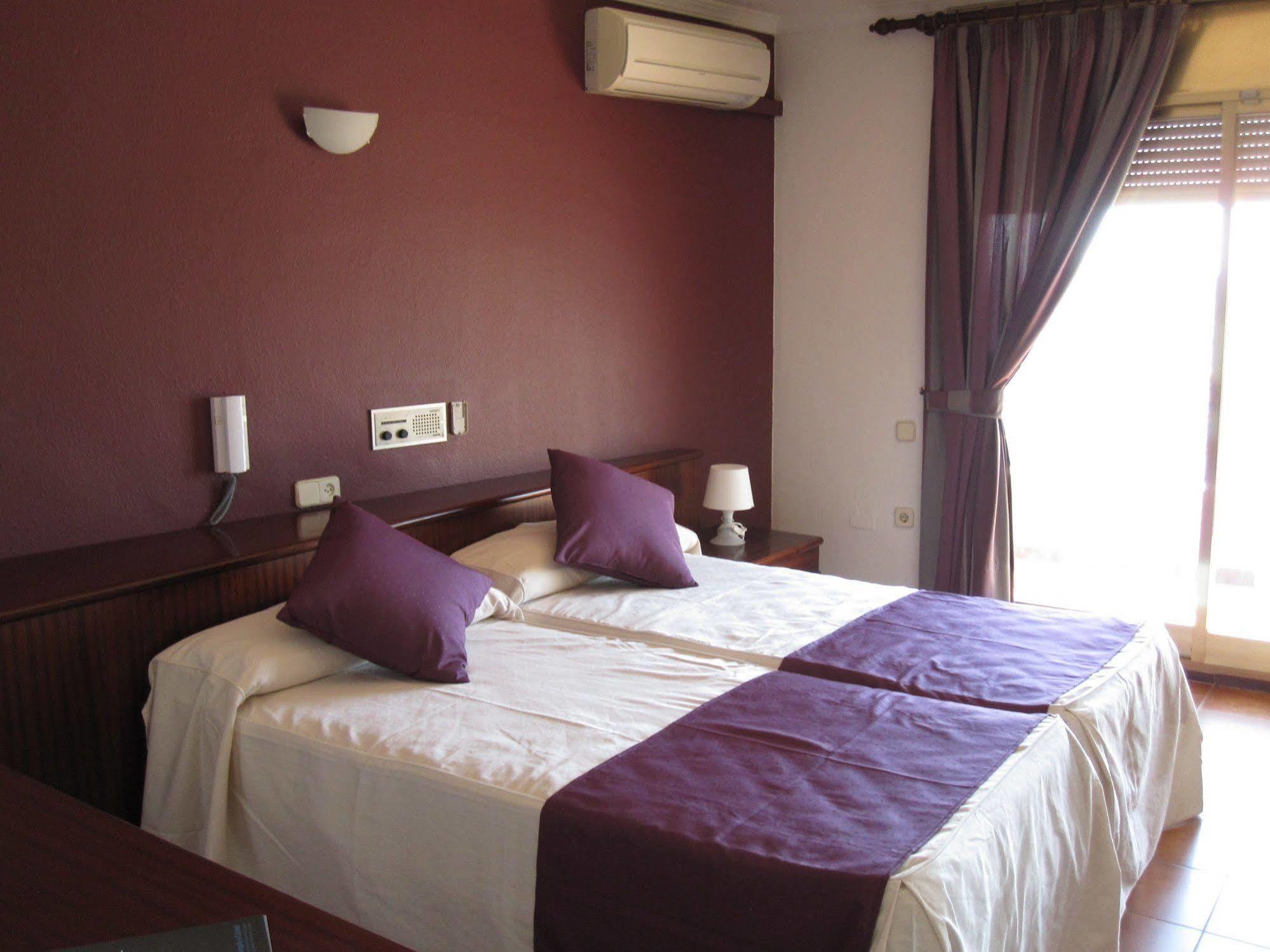 Hotel Victoria Spa & Splay Center Segur de Calafell Exteriör bild